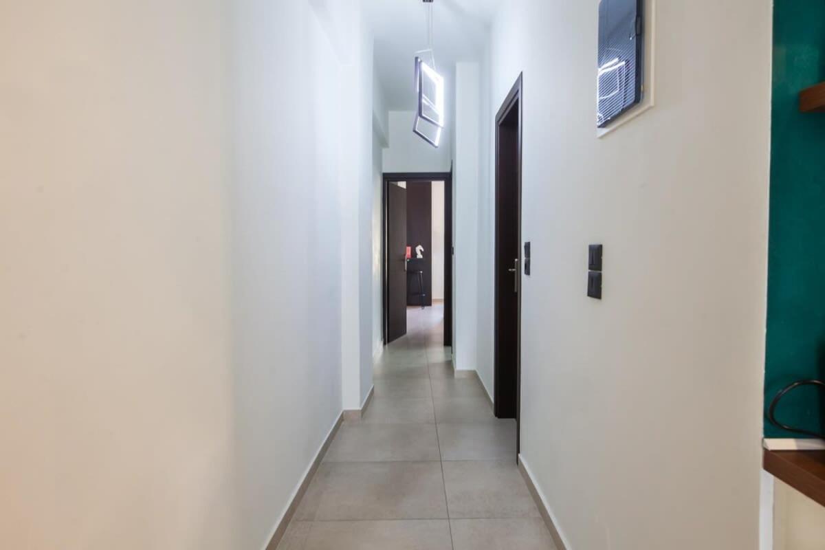 Beautiful Elegant Next To Monastiraki *